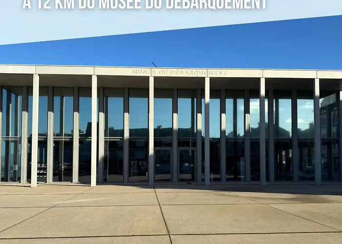 Victoire Duplex Atypique Cosy - Plein Centre Historique Proche Restaurants Commerces- Lumineux - Parking Gratuit A Proximite- Proche Plages Du Debarquement, Omaha Apartment Bayeux