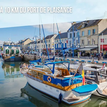 Duplex Atypique: Historic Retreat Near D-day Beaches Apartment Bayeux